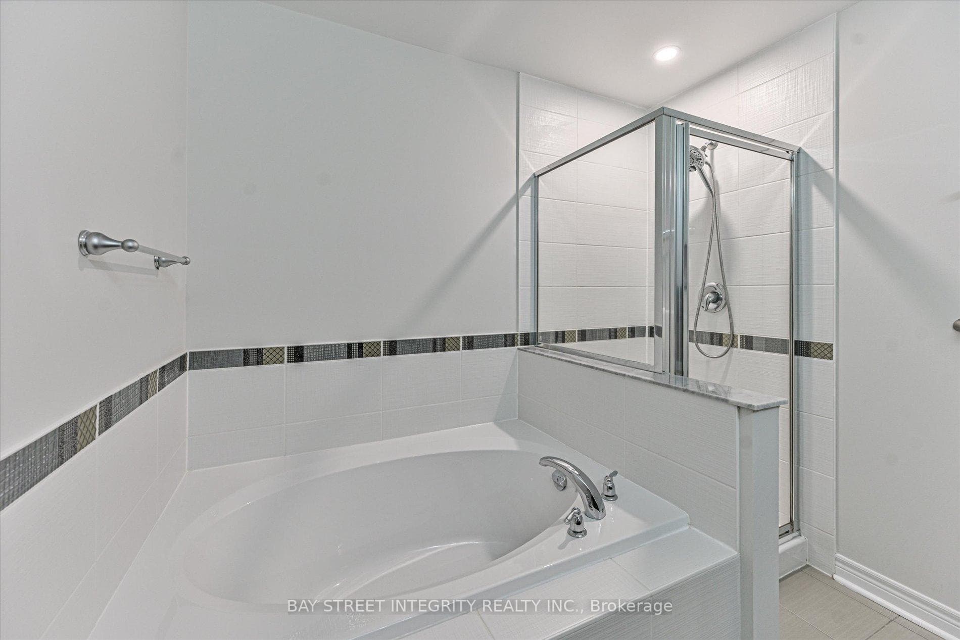 49 Victor Herbert Way photo 22