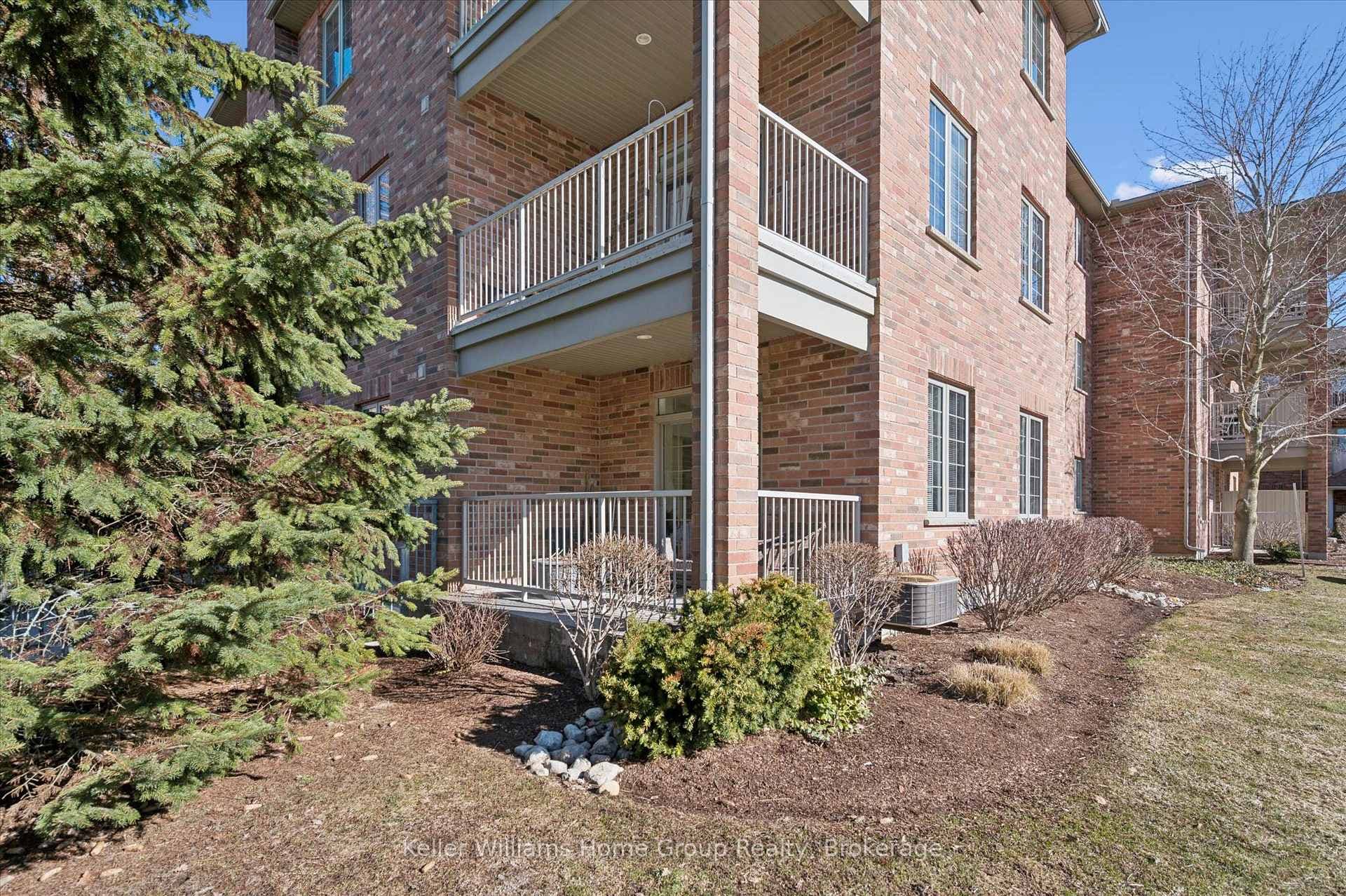 20 Station Square Unit 104 photo 39