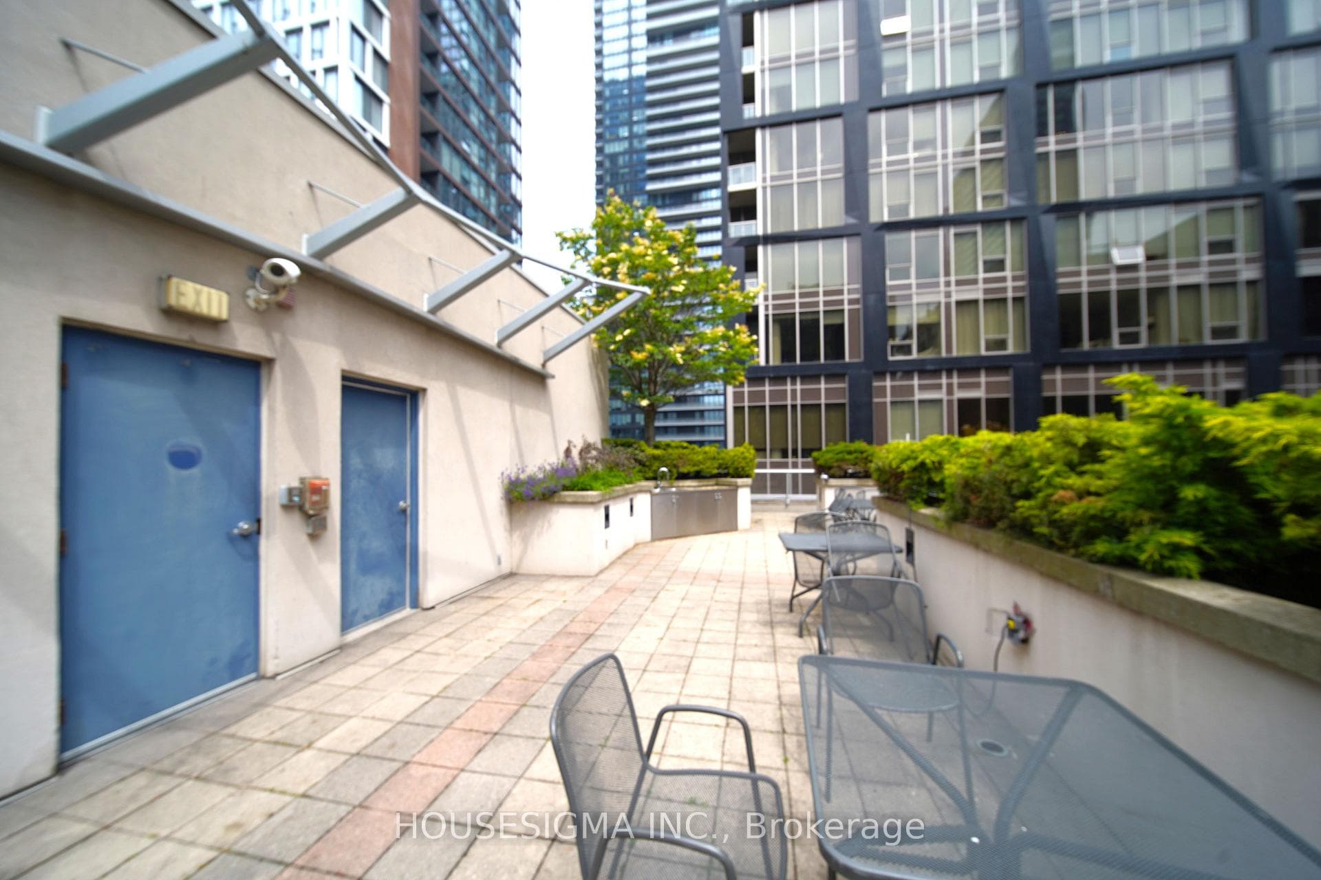 270 Wellington St Street Unit 222 Frnshed photo 7