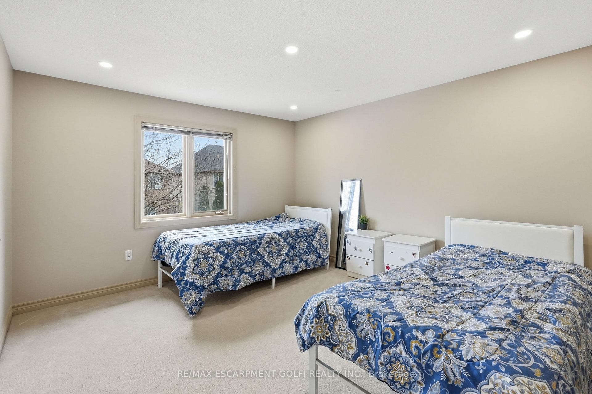 113 Meadowlands Boulevard photo 19