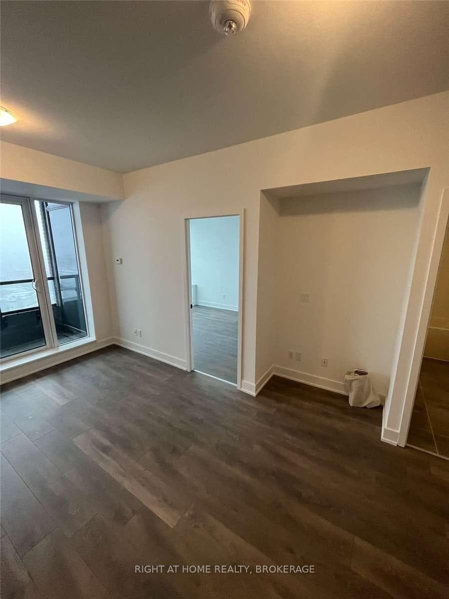 2481 Taunton Road Unit 1506 photo 13