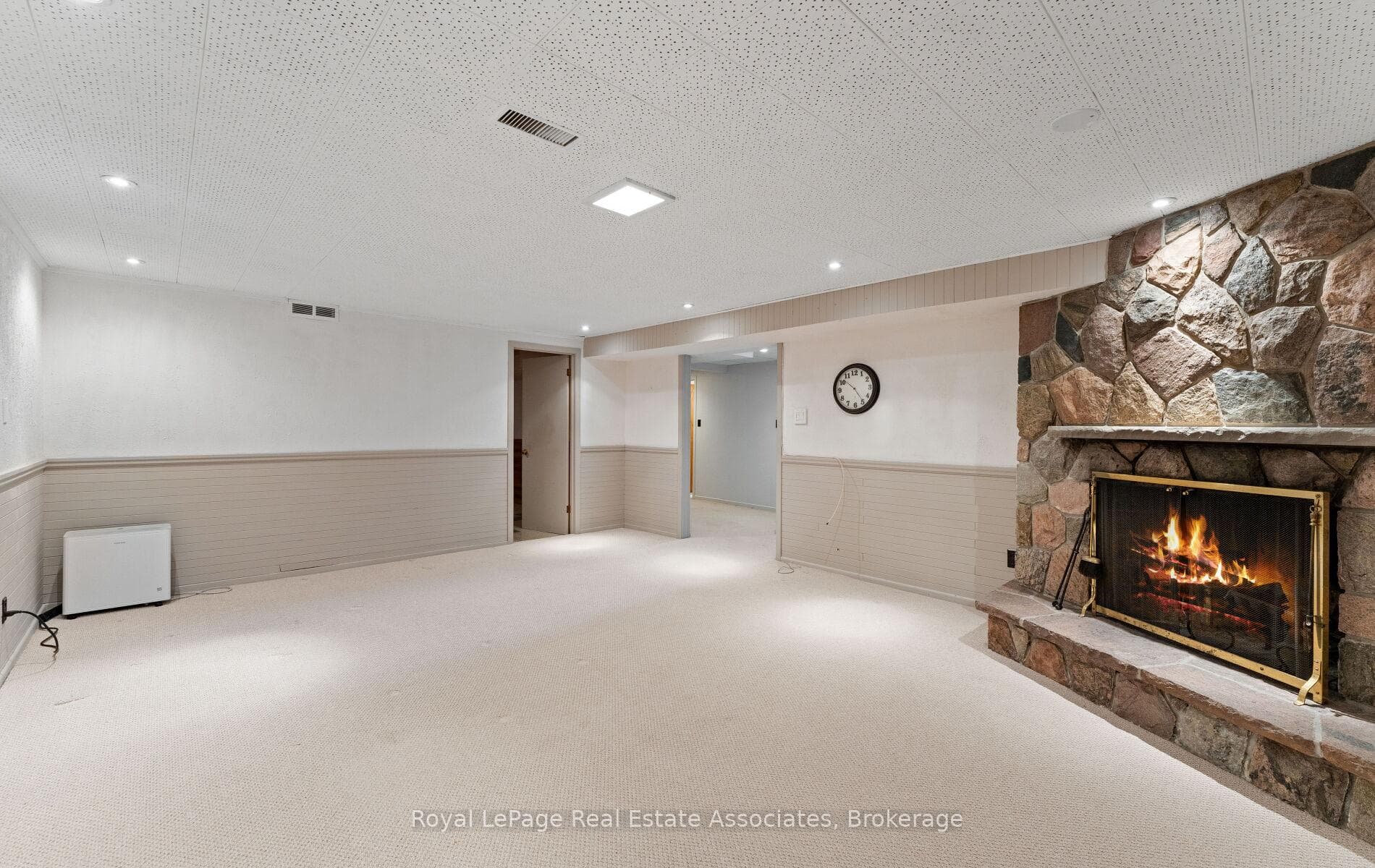 3071 Ballydown Crescent photo 27