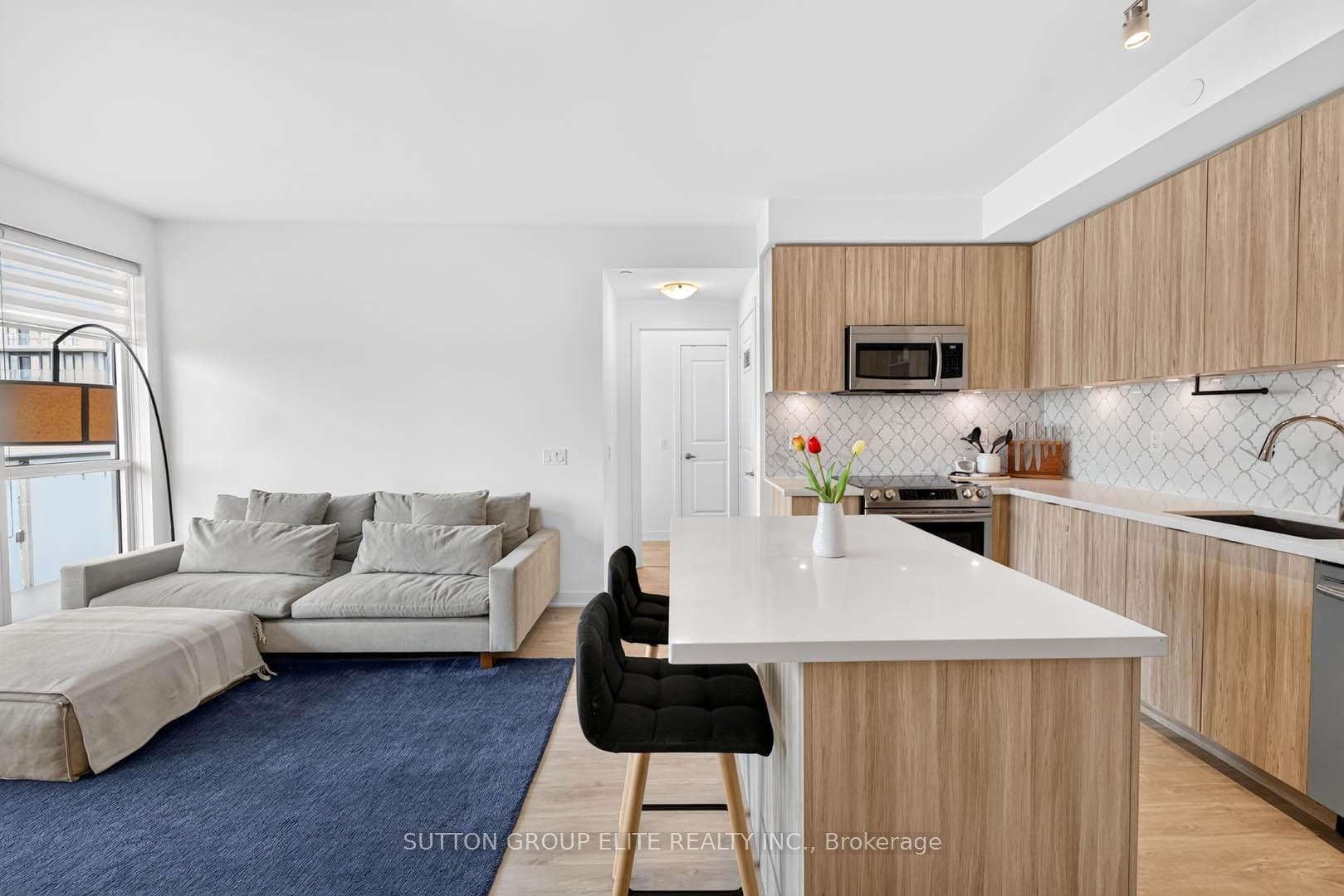 4699 Glen Erin Drive Unit 302 photo 12