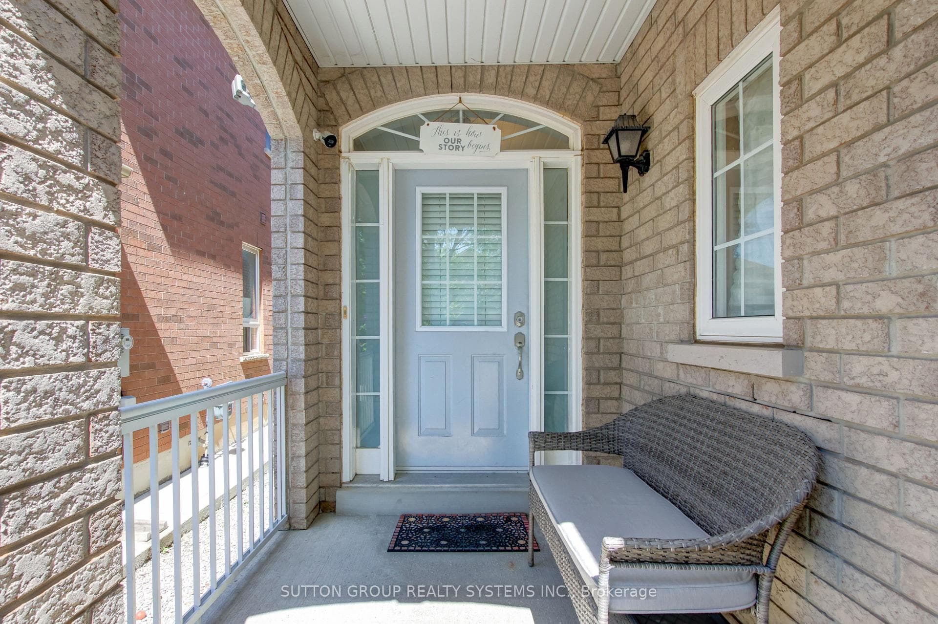 47 Nathaniel Crescent photo 4