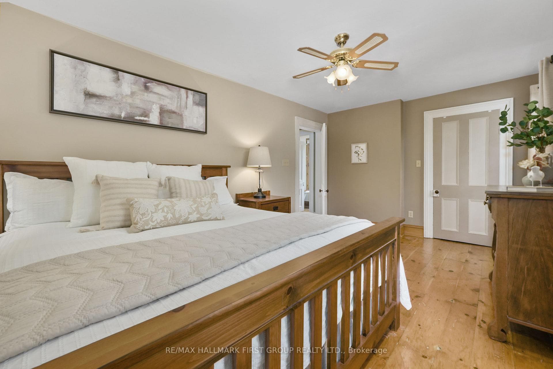 34 Croft Street photo 27
