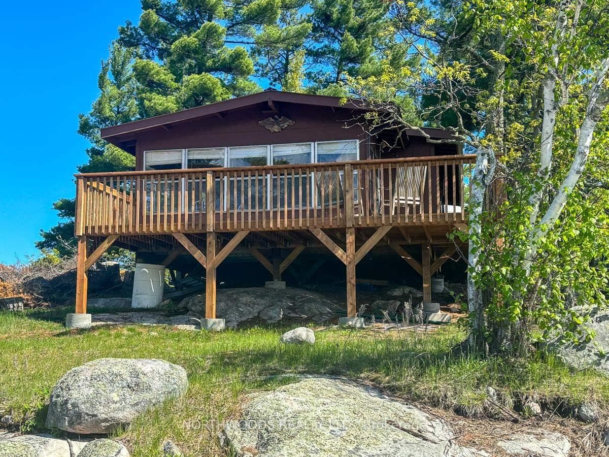 Island G2261 photo 3