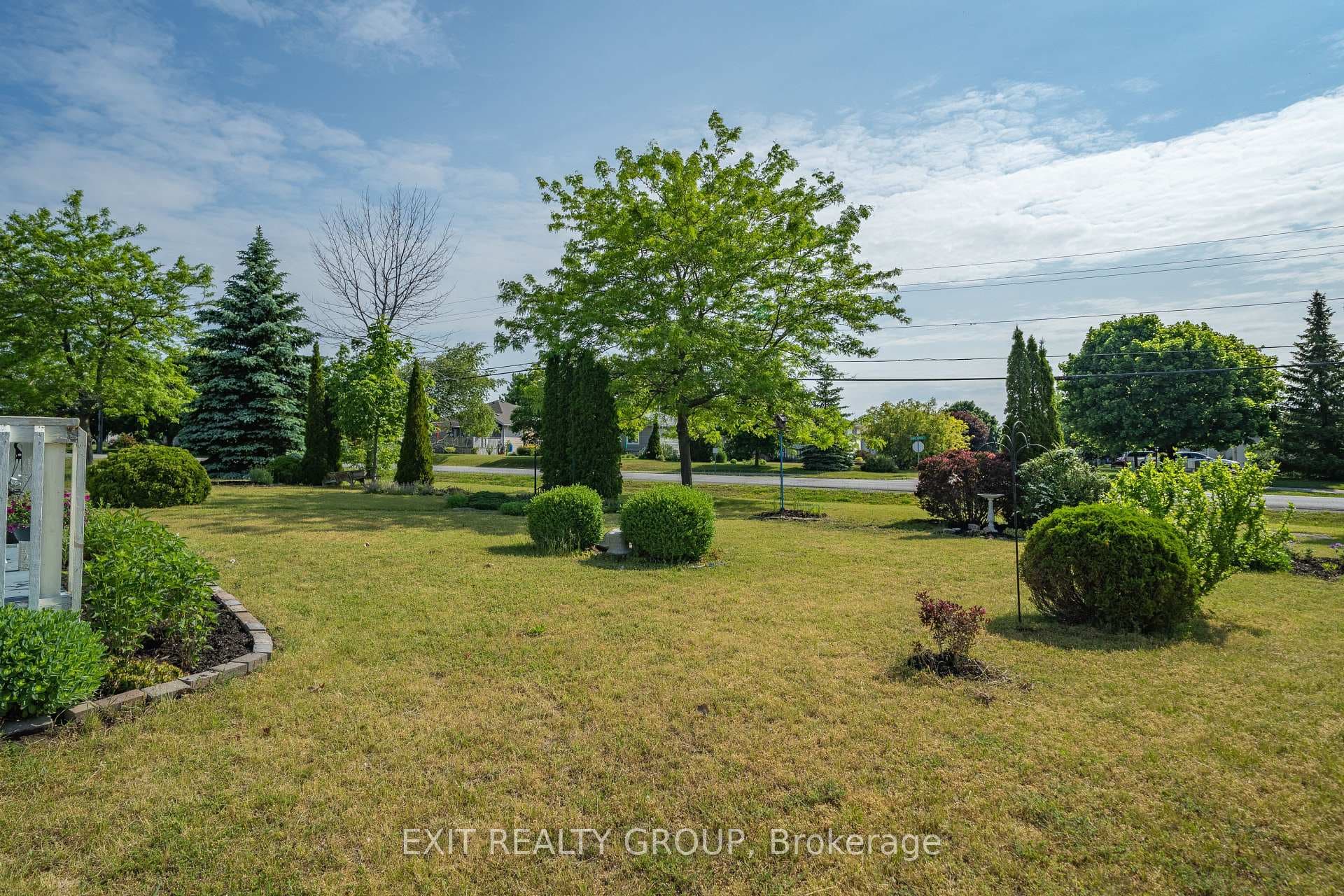 32 HERITAGE Drive photo 39