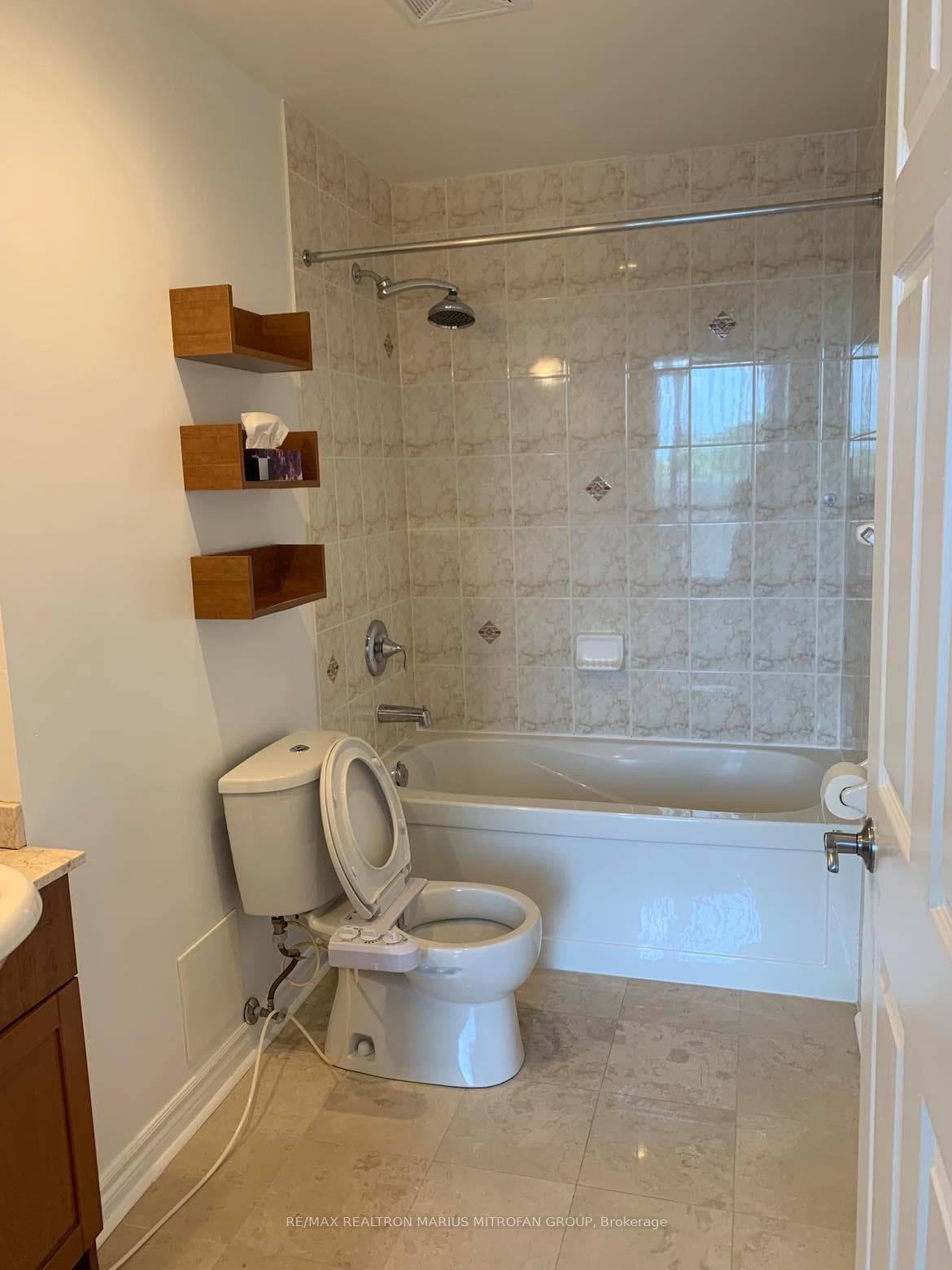 18 Holmes Avenue Unit 412 photo 6