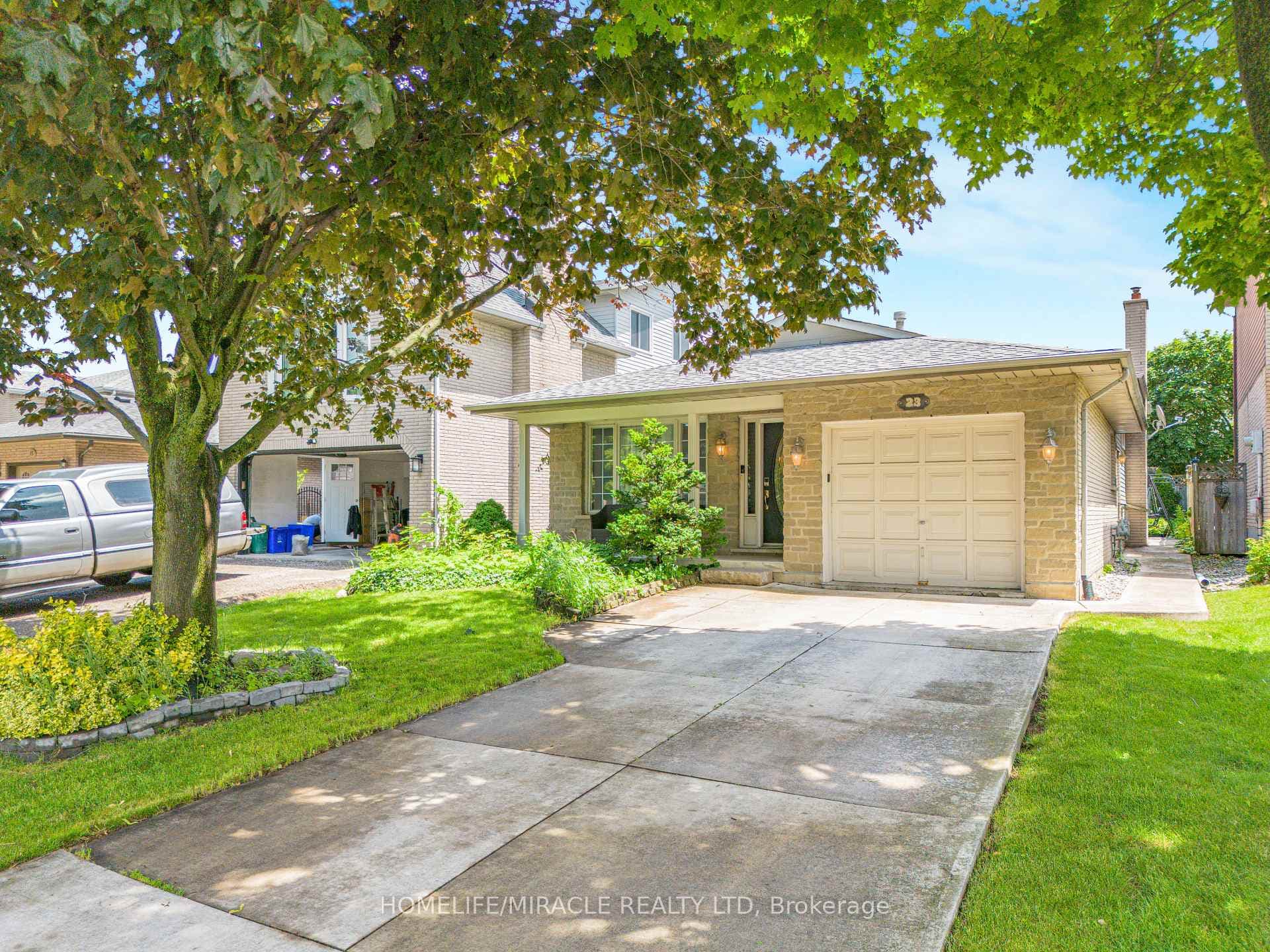 23 Millpond Place photo 7