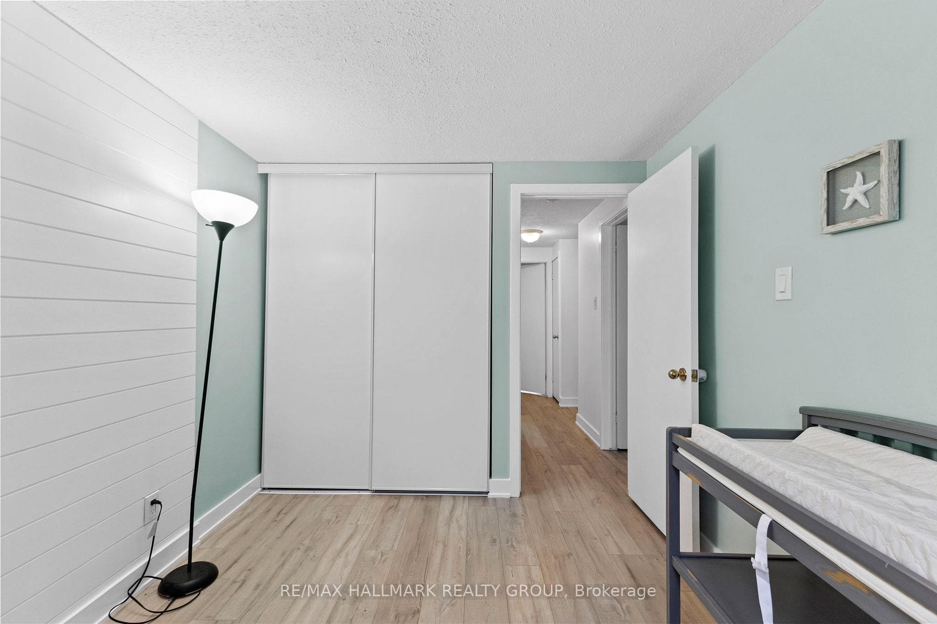 463 Canotia Place photo 23