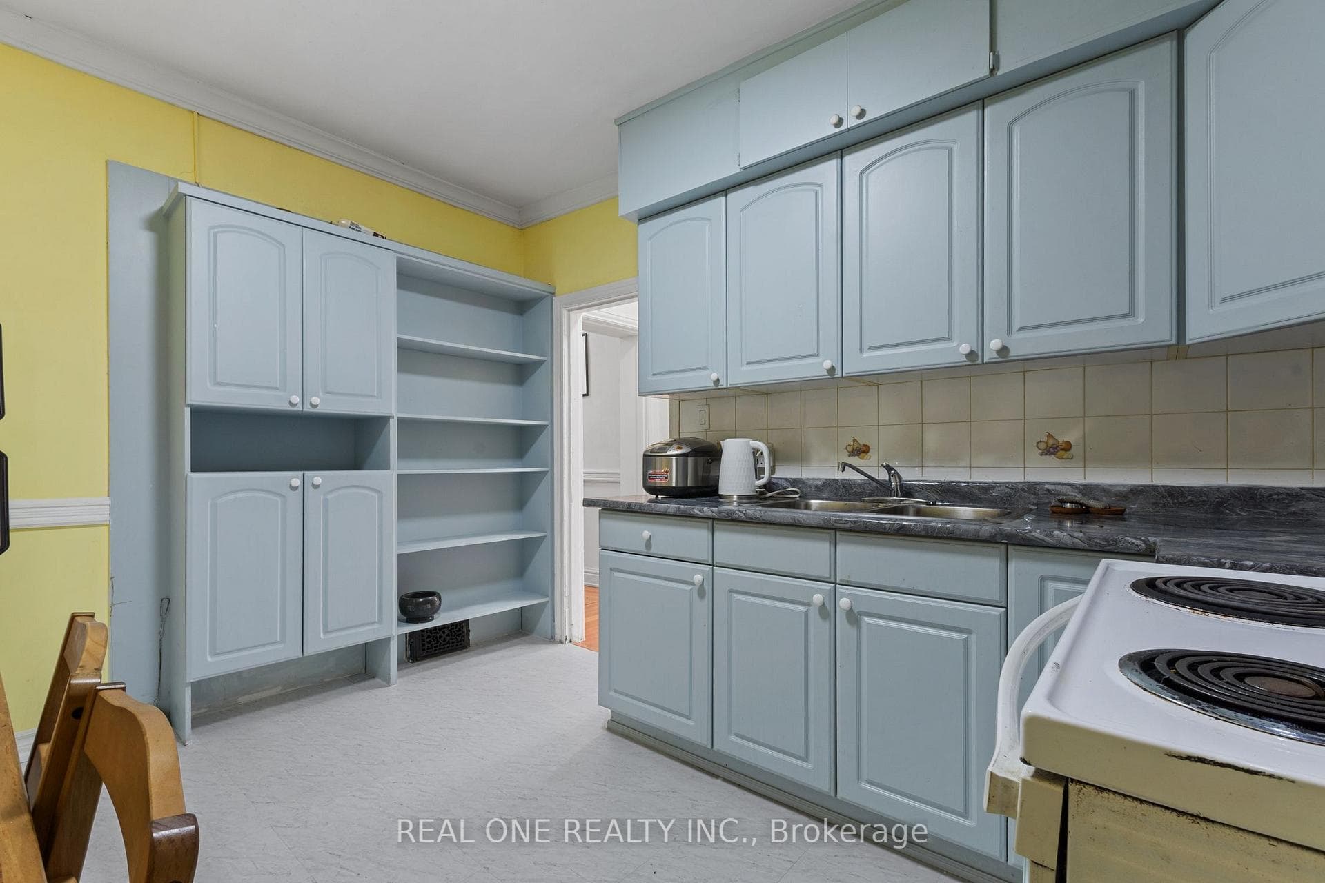 155 Victoria Avenue photo 14