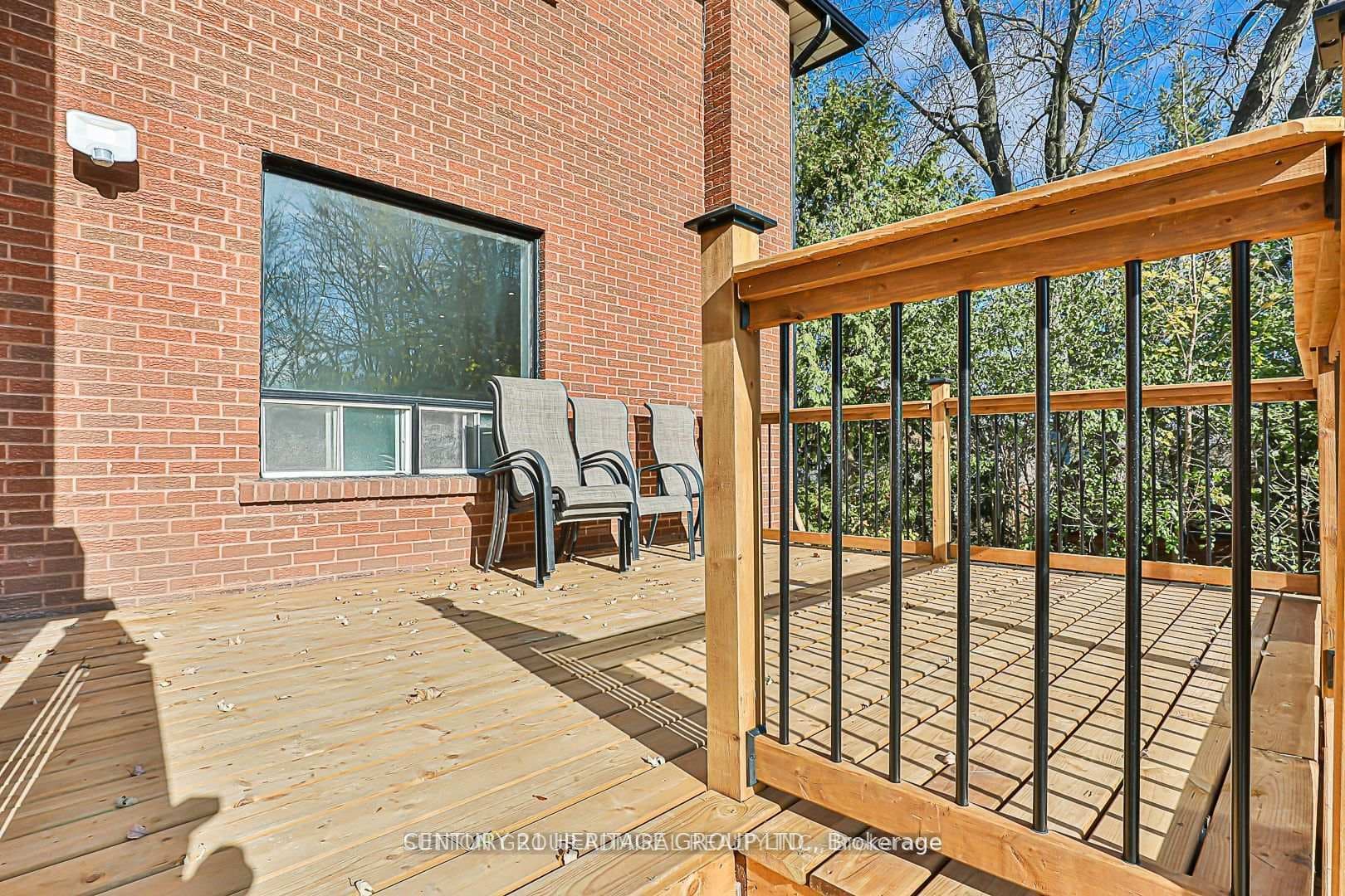 219 Harris Avenue photo 22