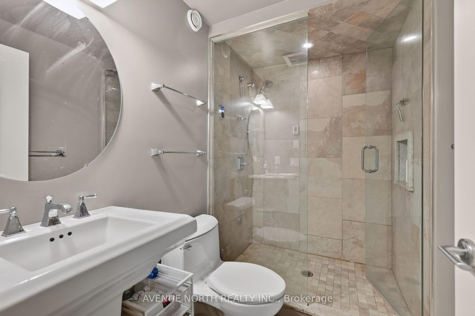 104 Black Maple Private photo 41