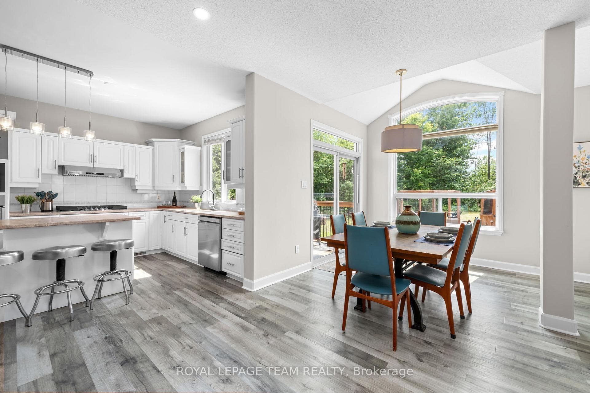 59 Empress Drive photo 16