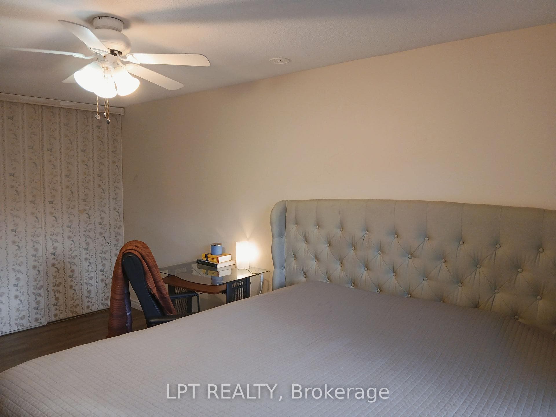 55H Chaucer Crescent photo 14