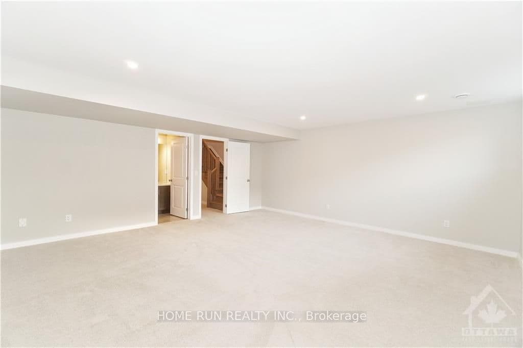 313 WIGWAS Street photo 28