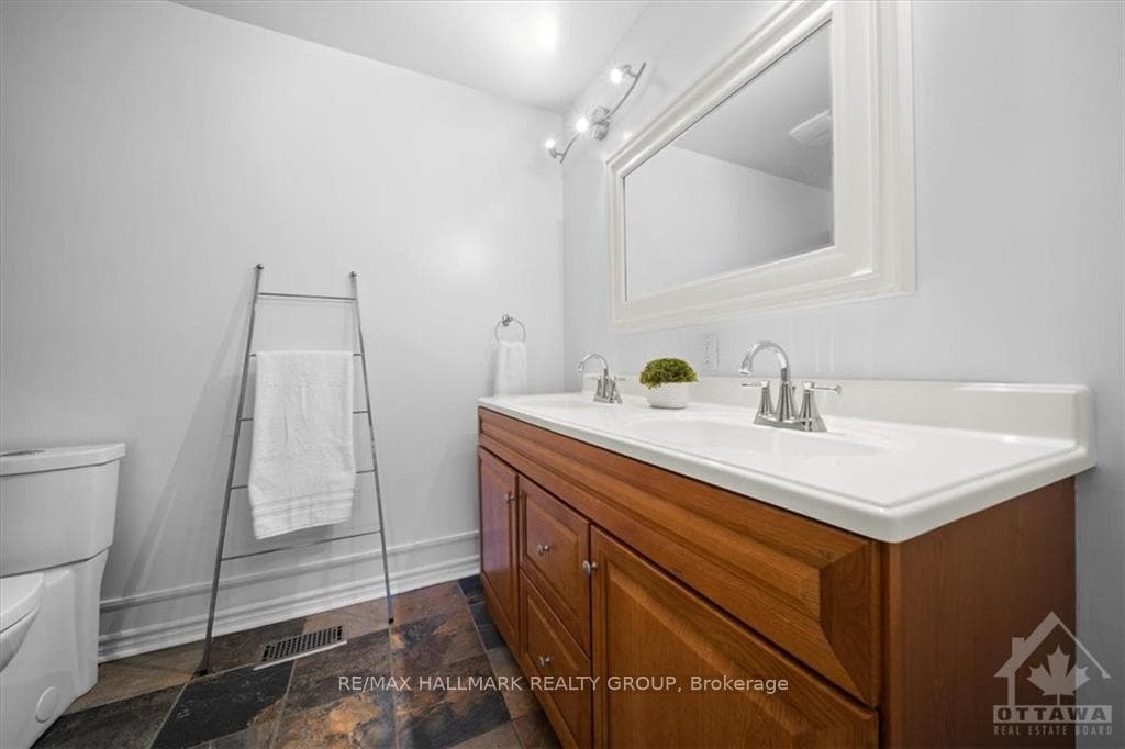 50 RUTHERFORD Way photo 20