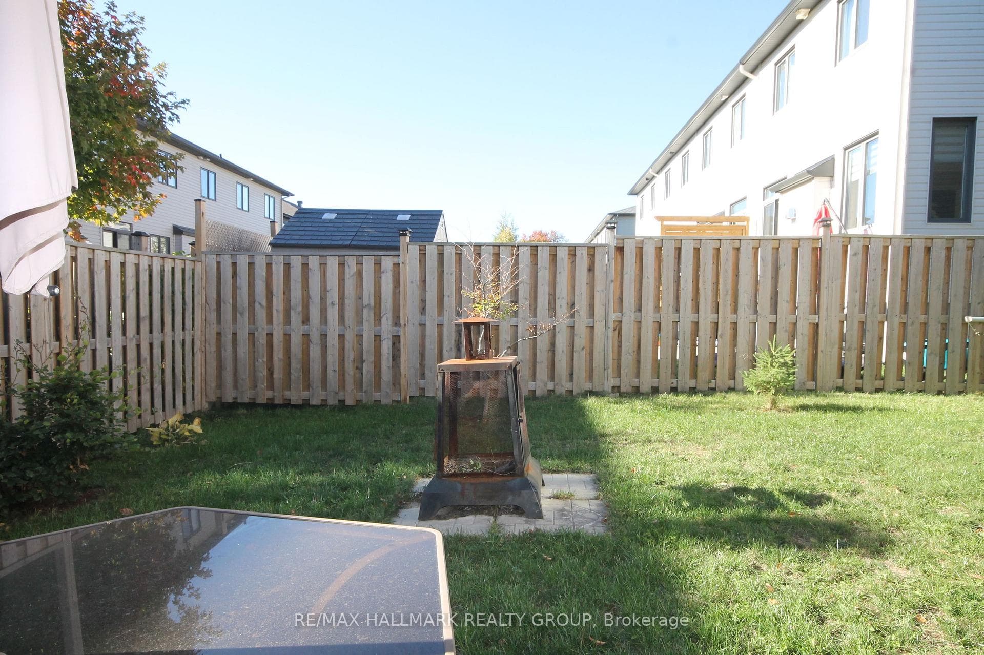 280 Munro Street photo 23