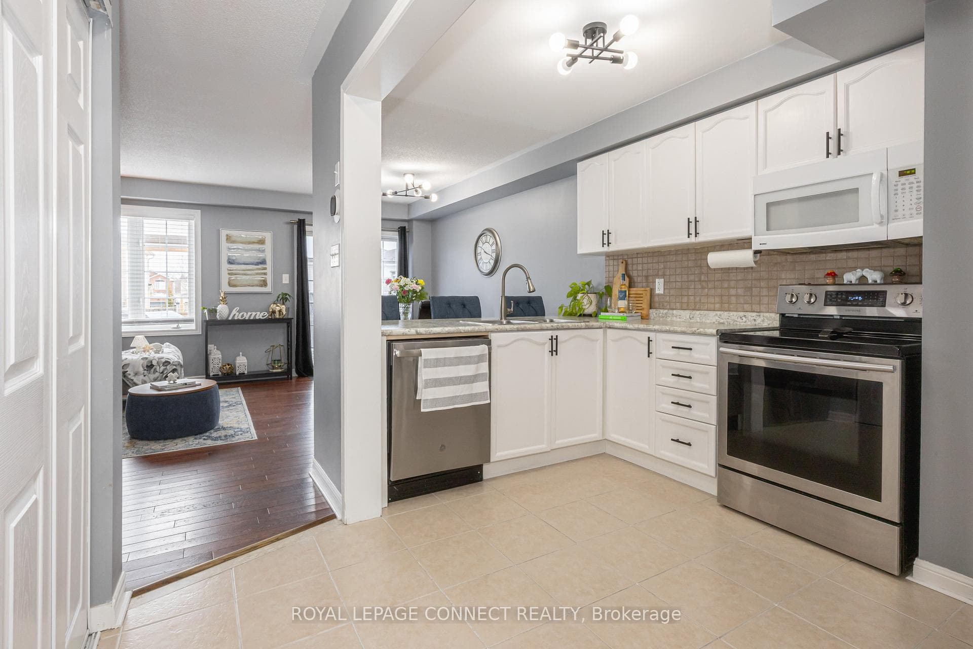 24 Annisson Court photo 7