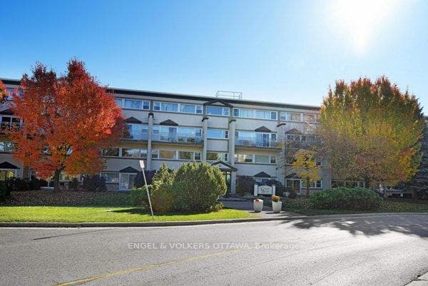 12 Corkstown Road Unit 216 photo 4