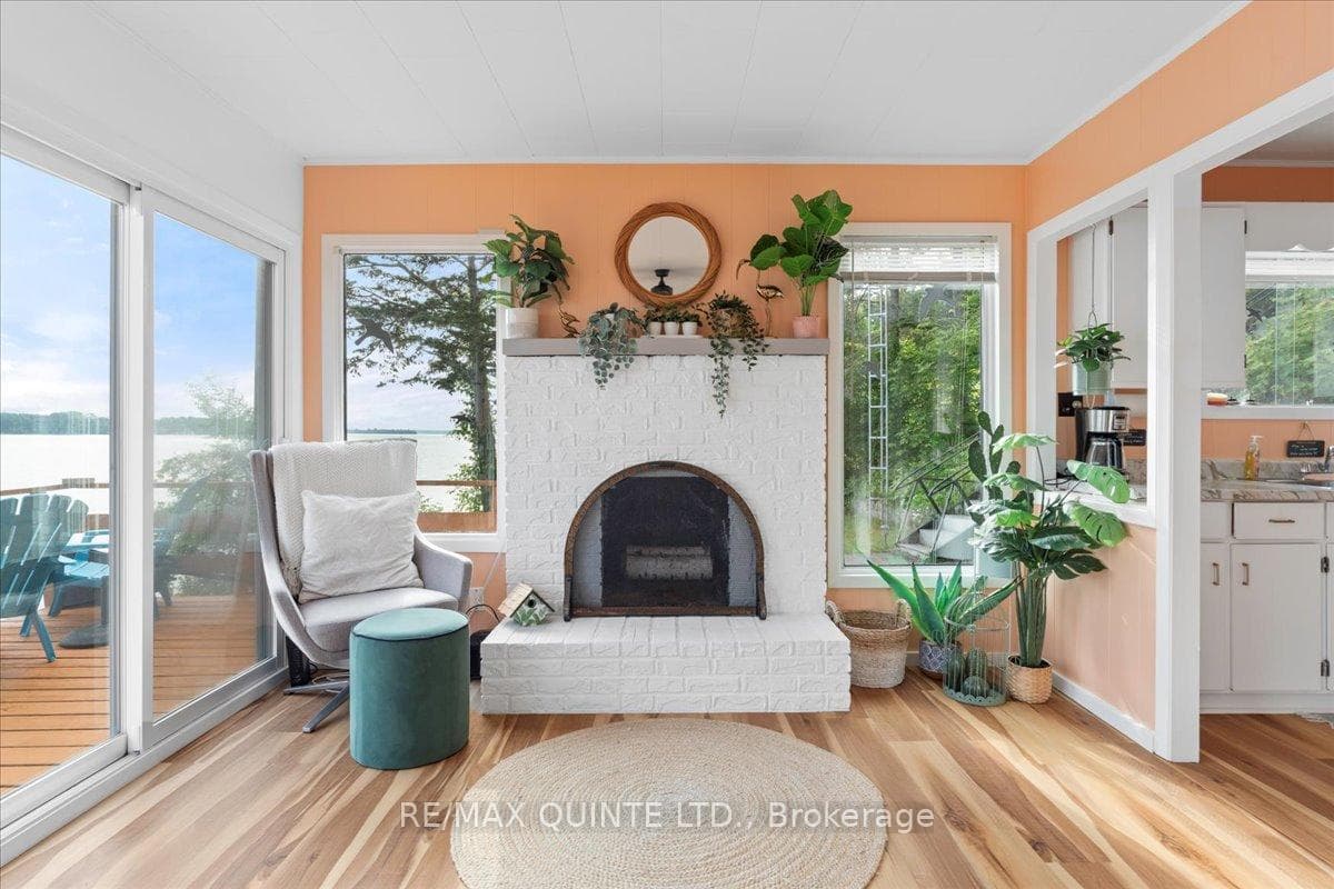 11364 Loyalist Parkway photo 17