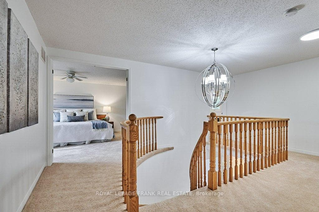 52 Love Crescent photo 25