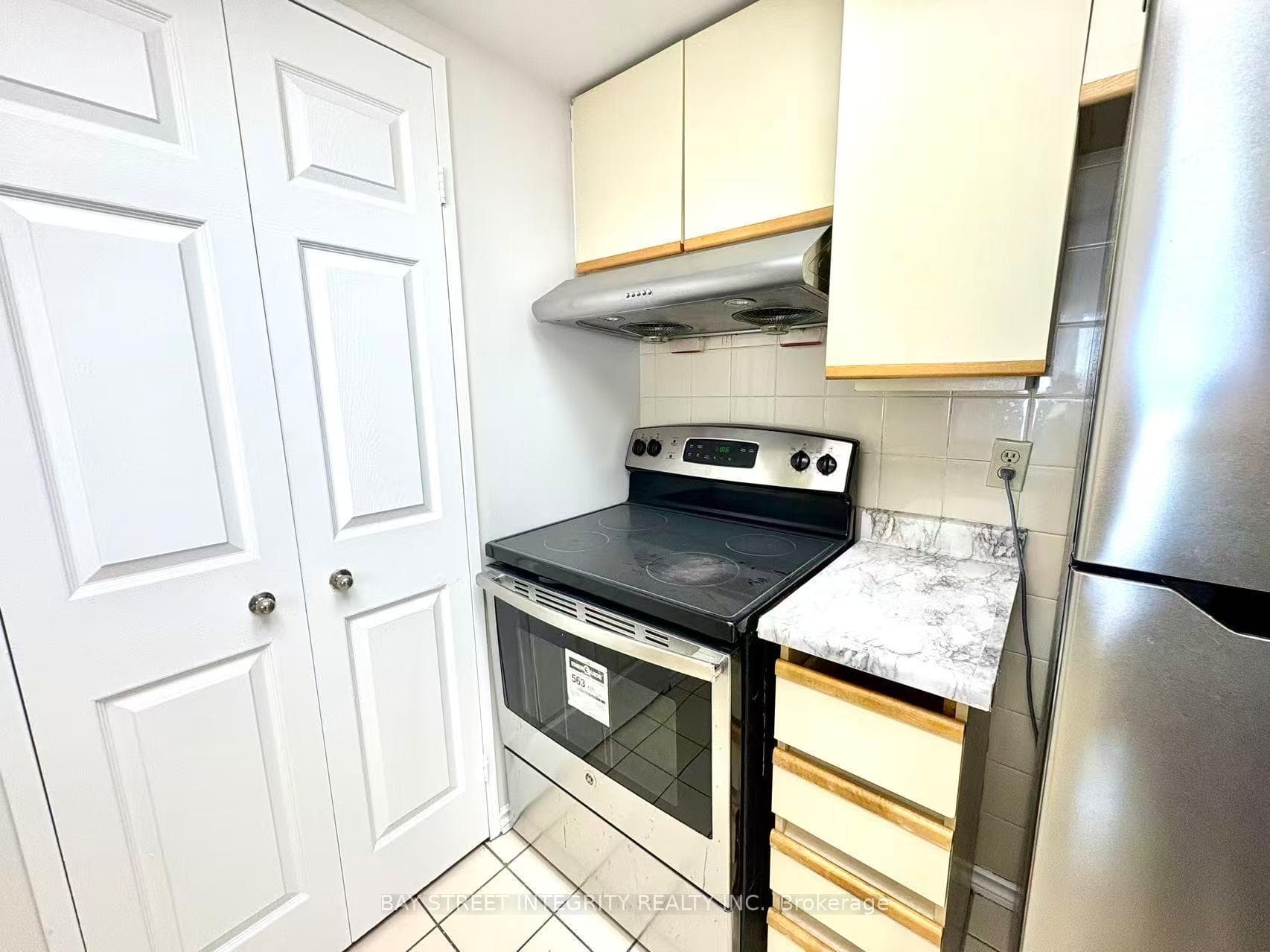 265 Enfield Place Unit 1011 photo 10