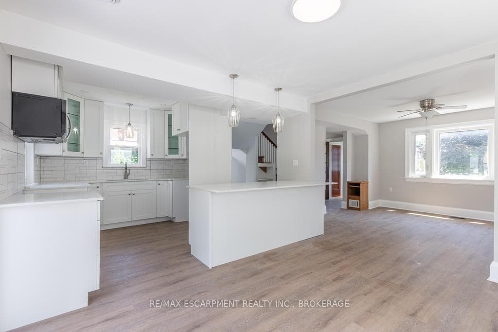 5701 Dorchester Road photo 19