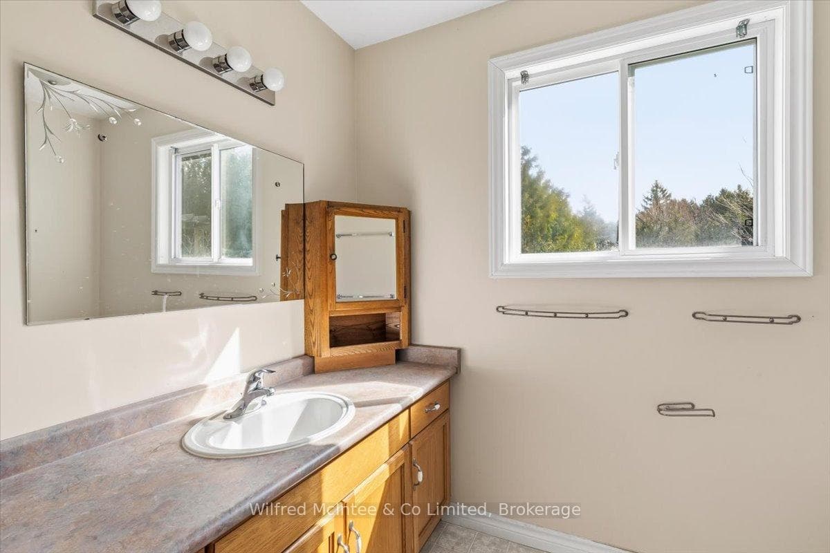 59 Chesley Street photo 18