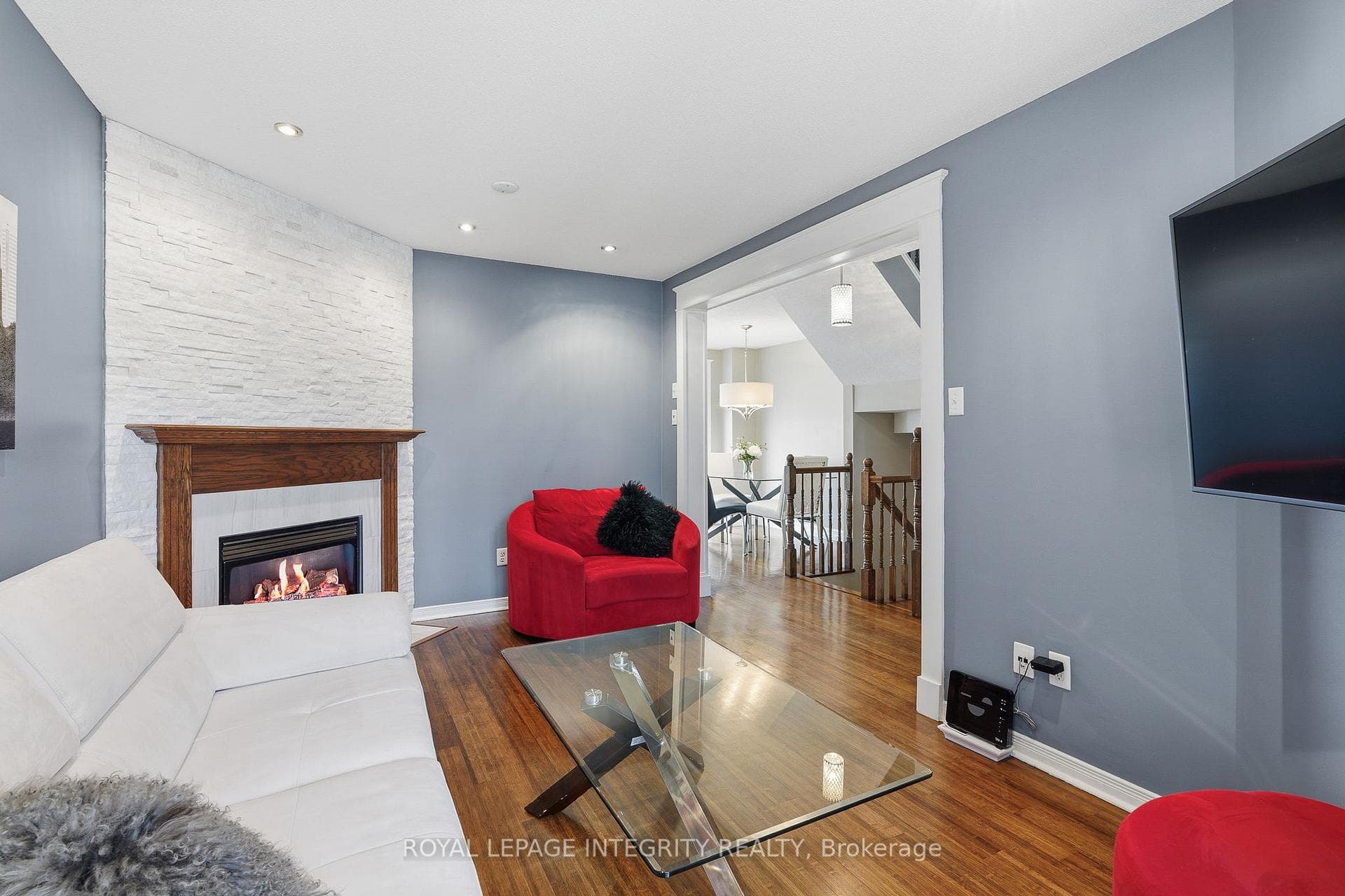 1073 Brasseur Crescent photo 6