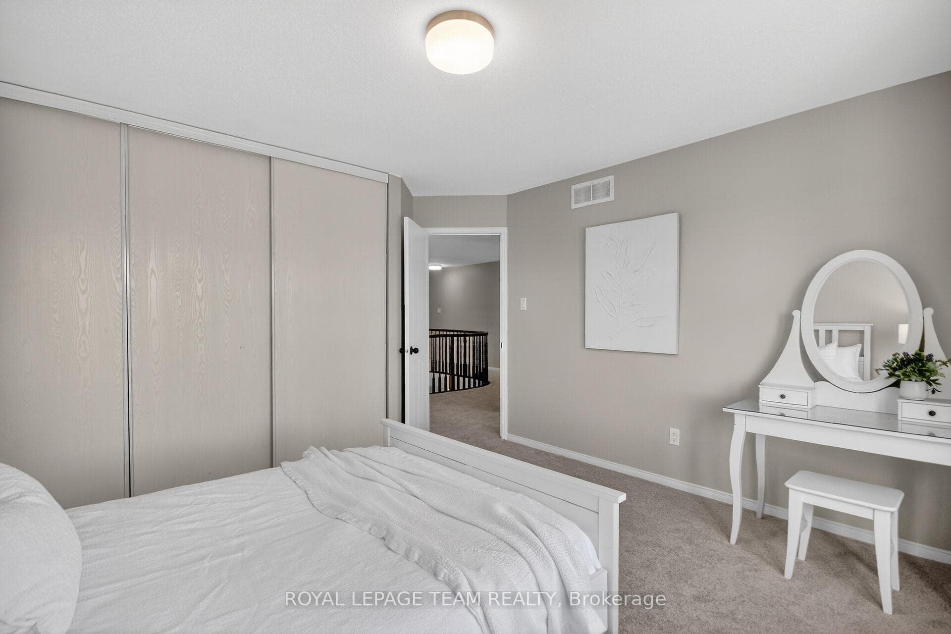 121 Muskego Crescent photo 37