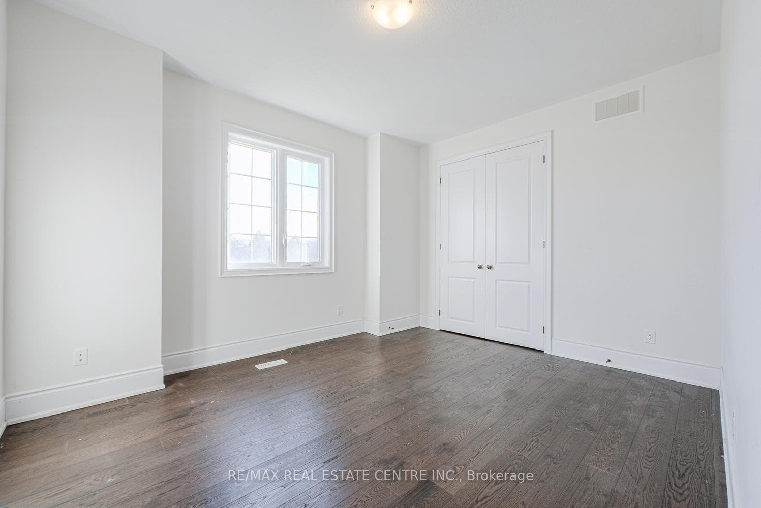 2492 ORCHESTRATE (UPPER) Drive photo 31