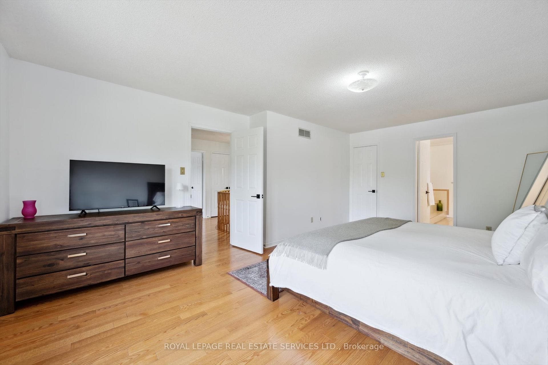 Generous Primary Bedroom Offers a 4-Piece Ensuite