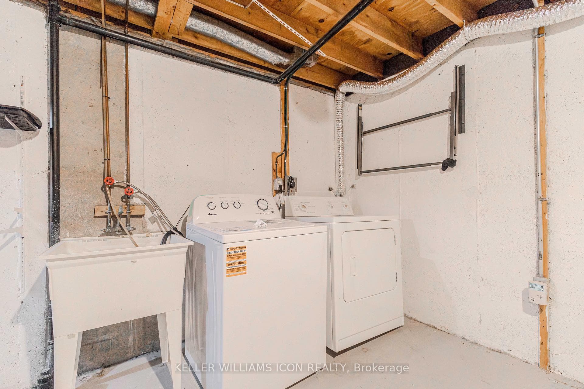 380 Woodfield Drive photo 28