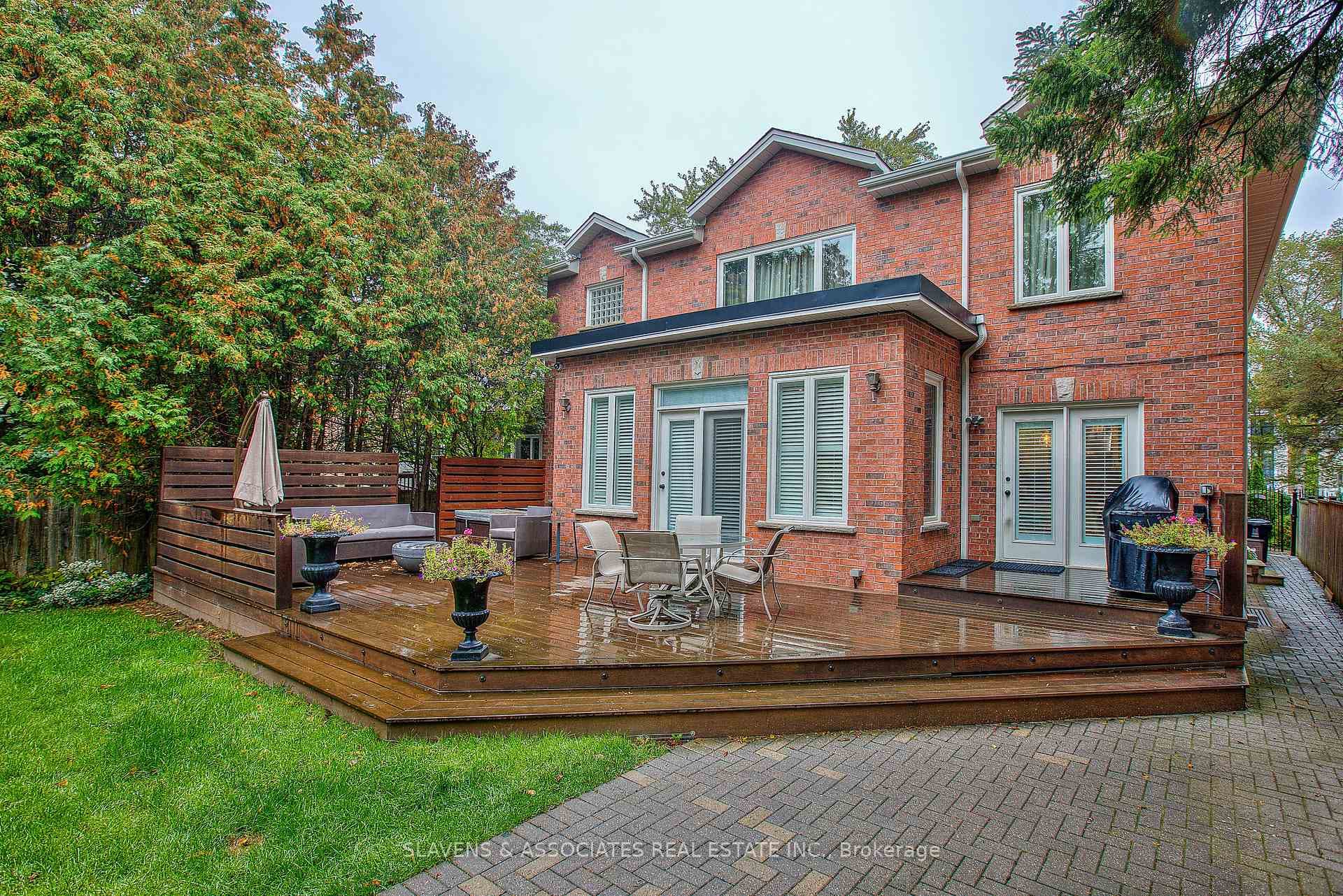 108 Yonge Boulevard photo 29
