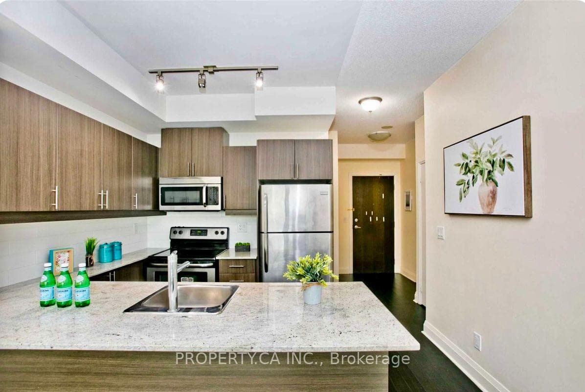 17 Kenaston Gardens Unit 714 photo 3