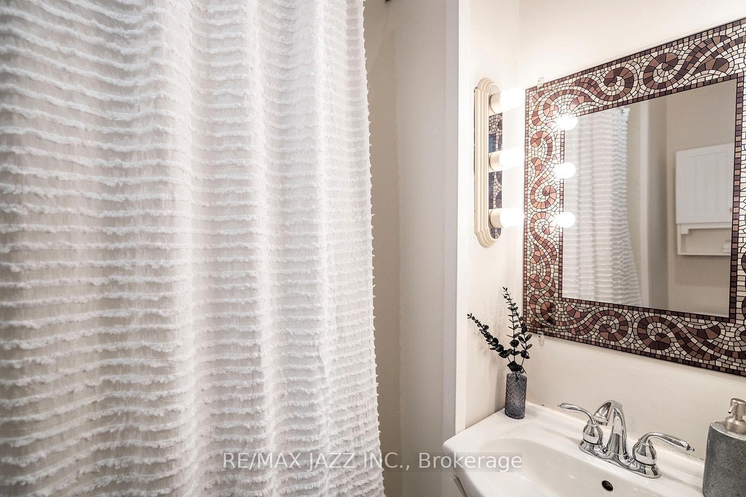 26 Carlisle Avenue photo 9
