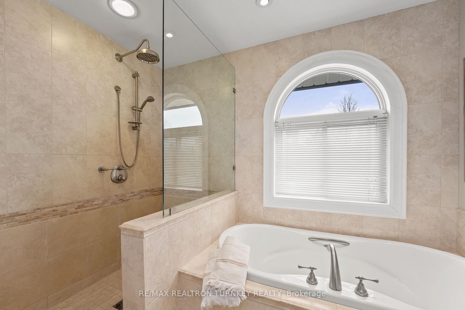 Includes a 5-piece ensuite with double sinks