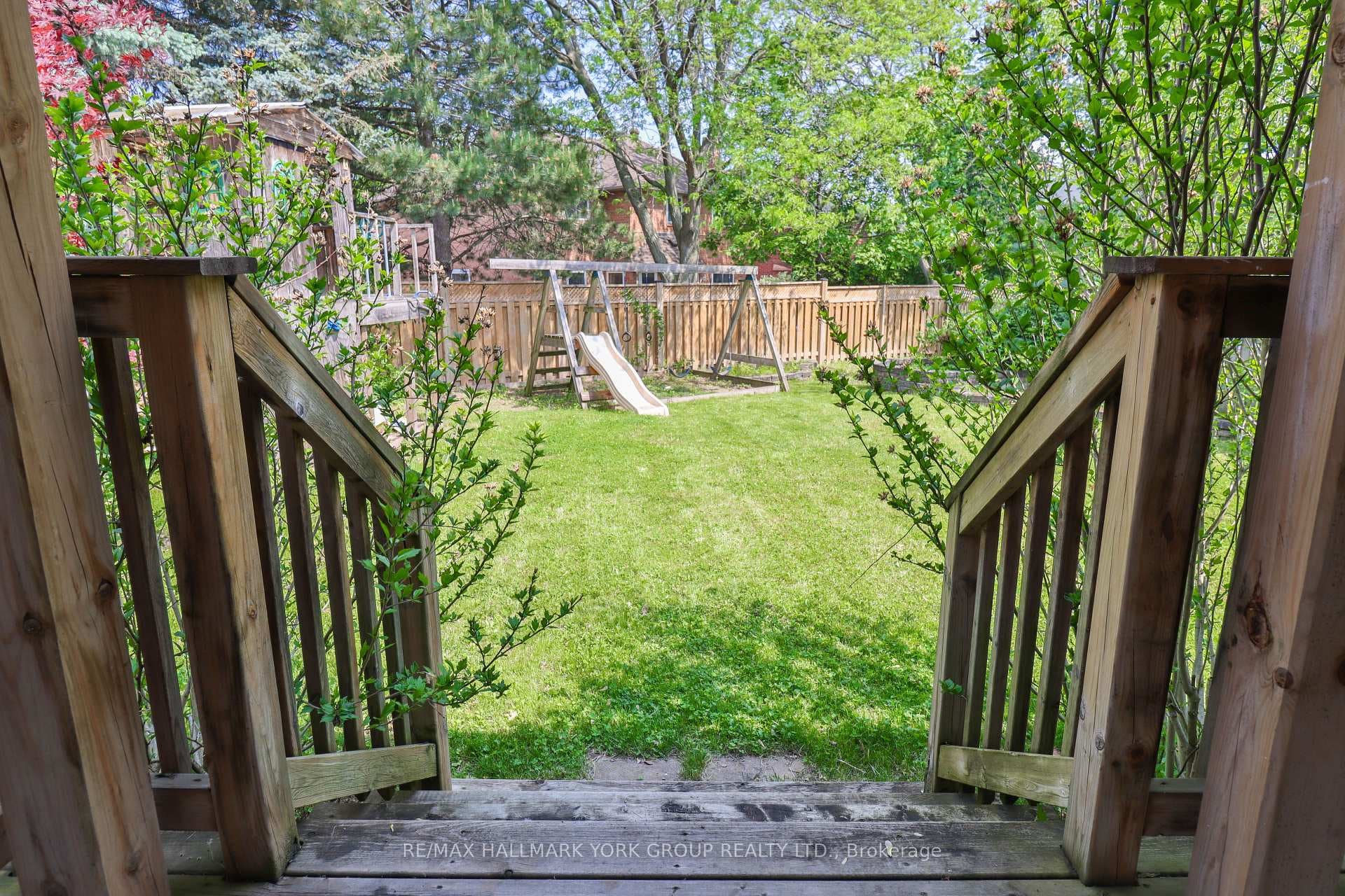 3040 Riverview Street photo 40