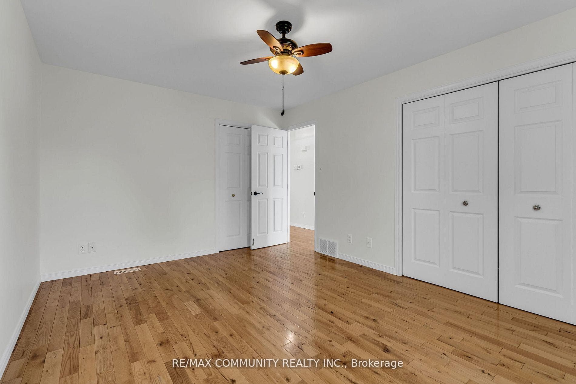 276 Northwoods Crescent photo 8