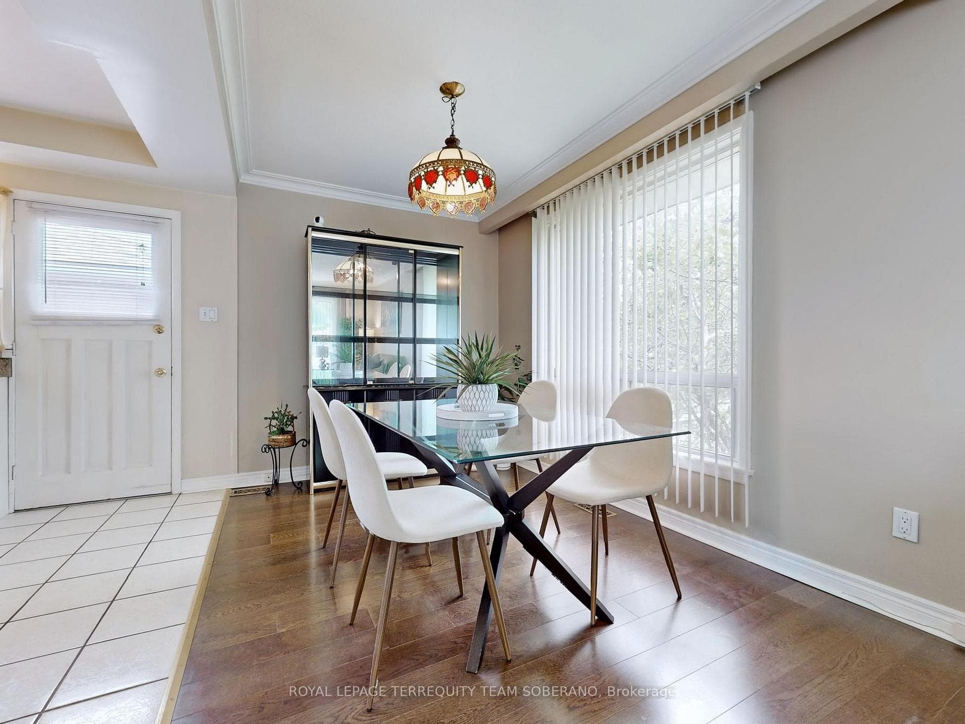 1 Applefield Drive photo 9