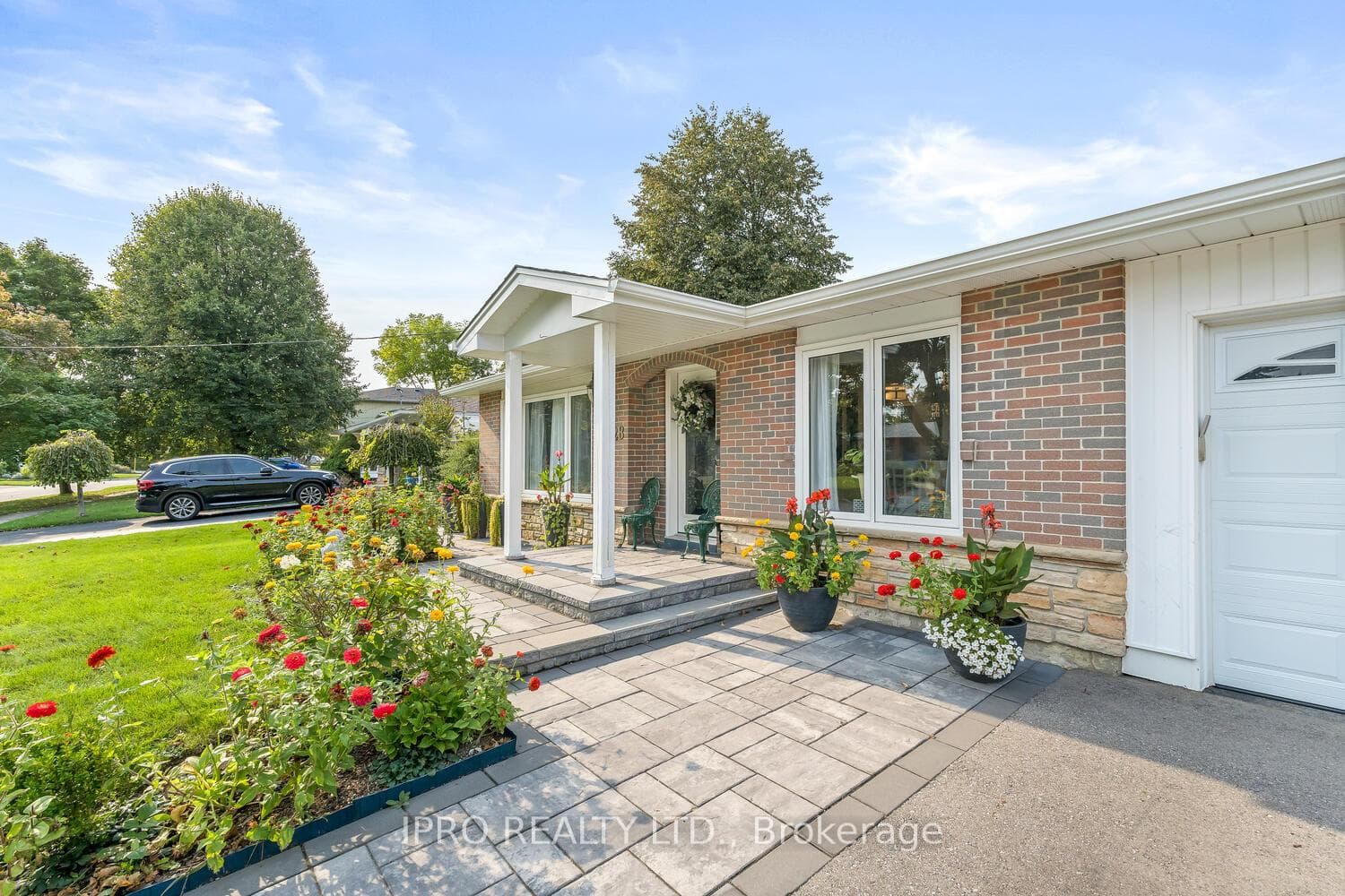 28 Irwin Crescent photo 4