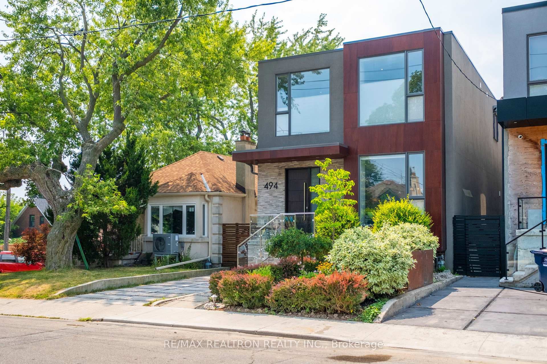 494 Atlas Avenue photo 40
