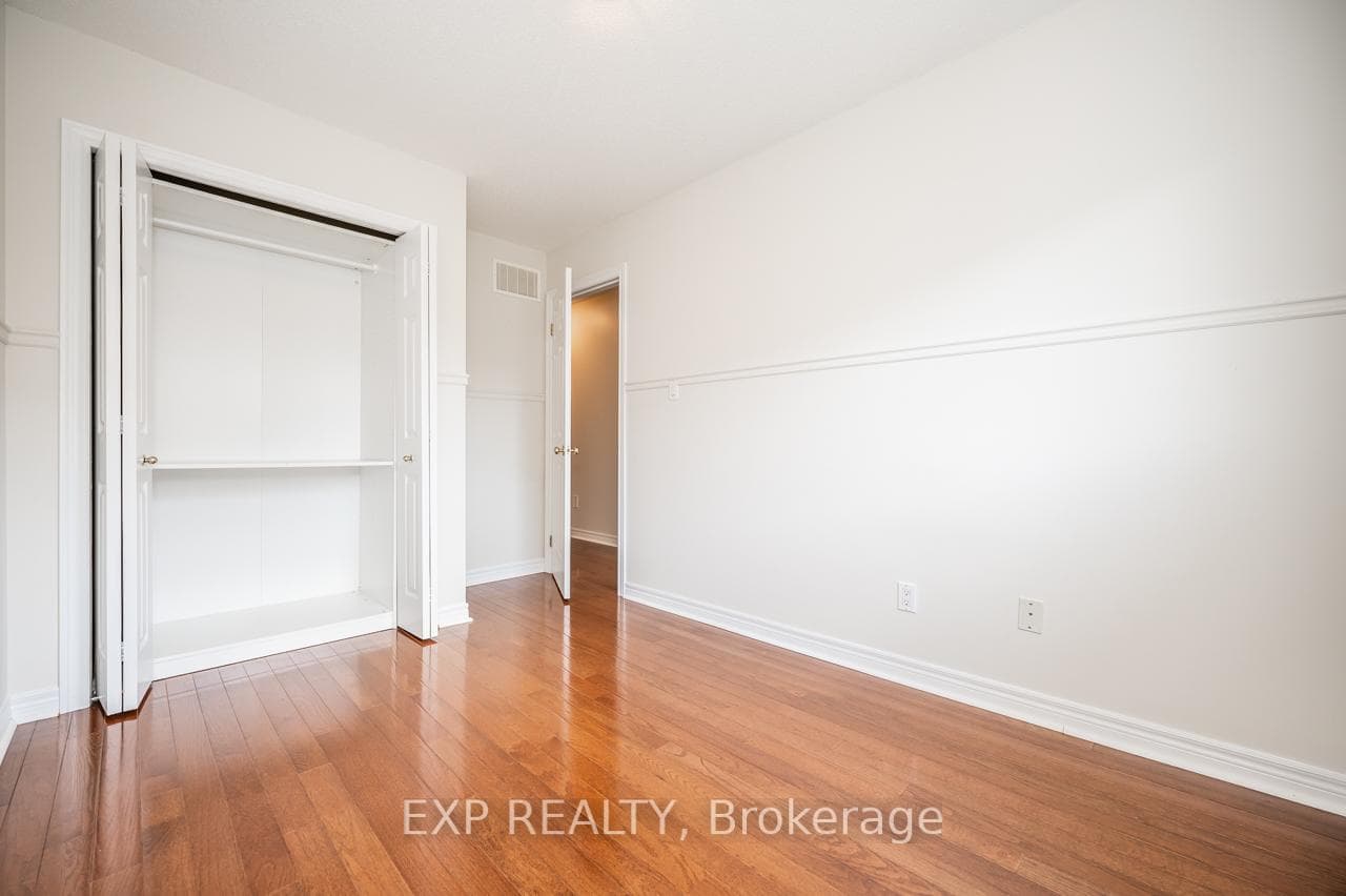 2280 Baronwood Drive Unit 27 photo 31