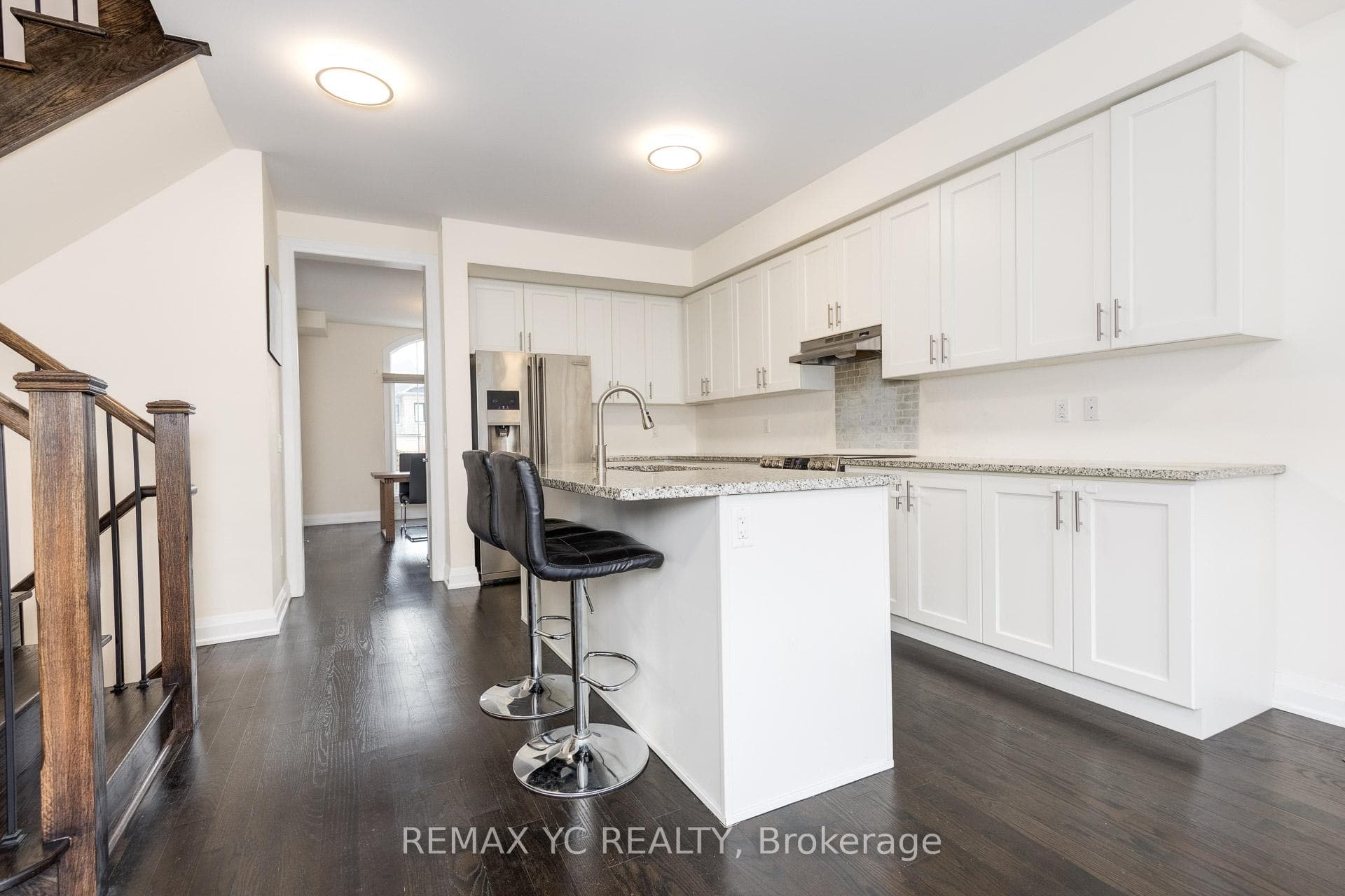 33 Duncombe Lane photo 13