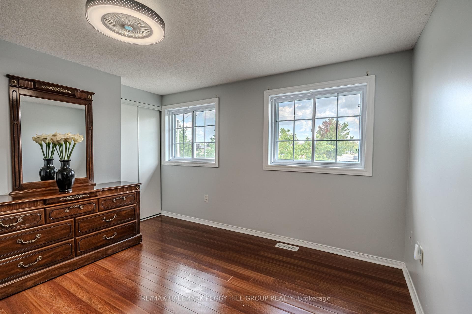 193 Nathan Crescent photo 13