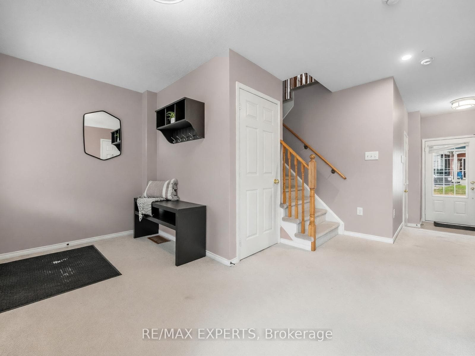 125 Devineridge Avenue photo 4