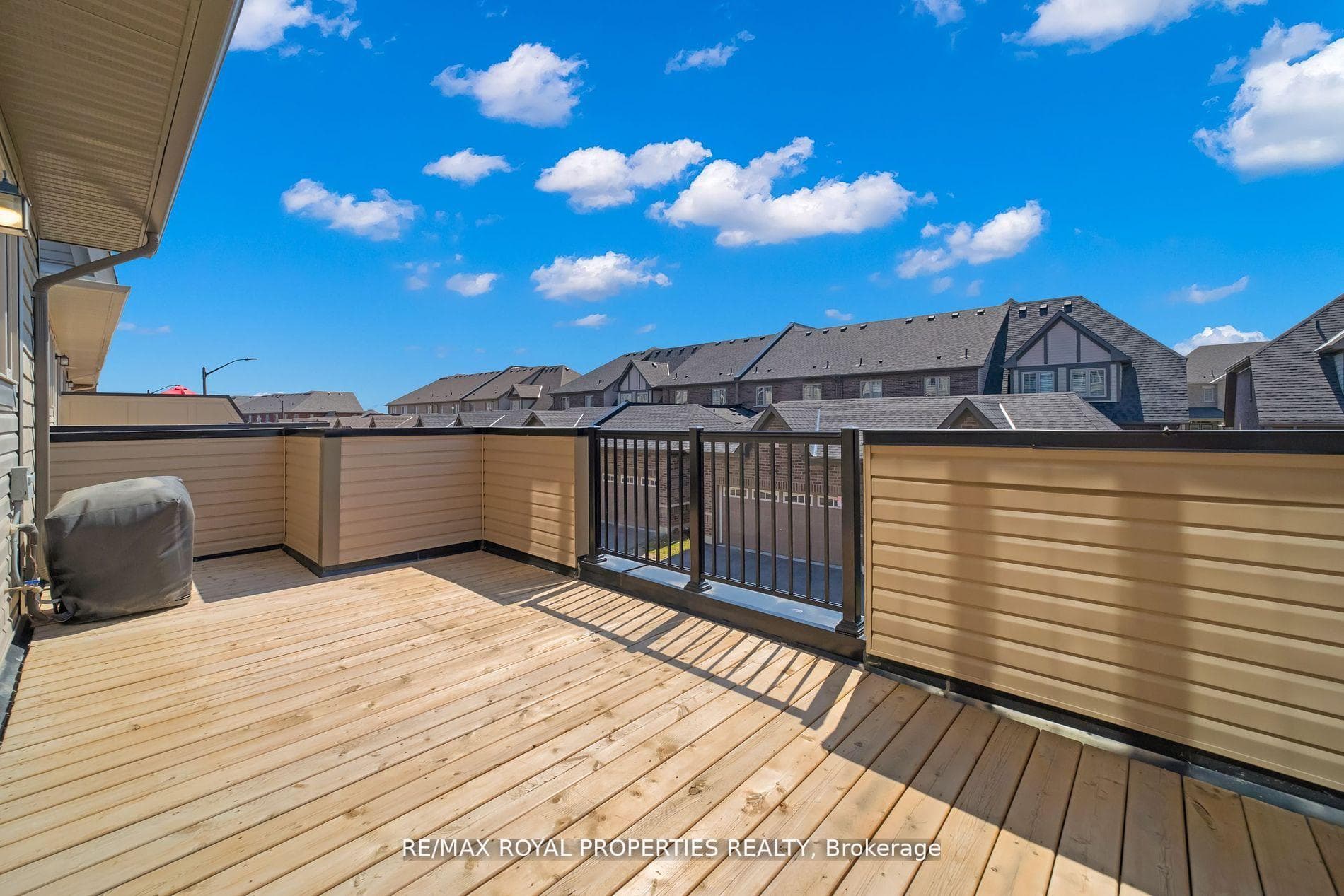 352 Coronation Road photo 15