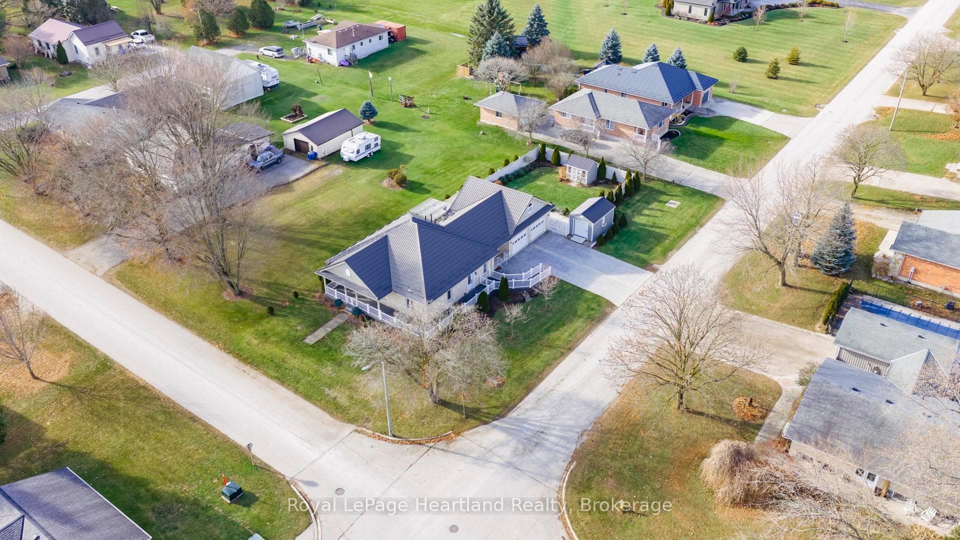 67 Brantford Street photo 40