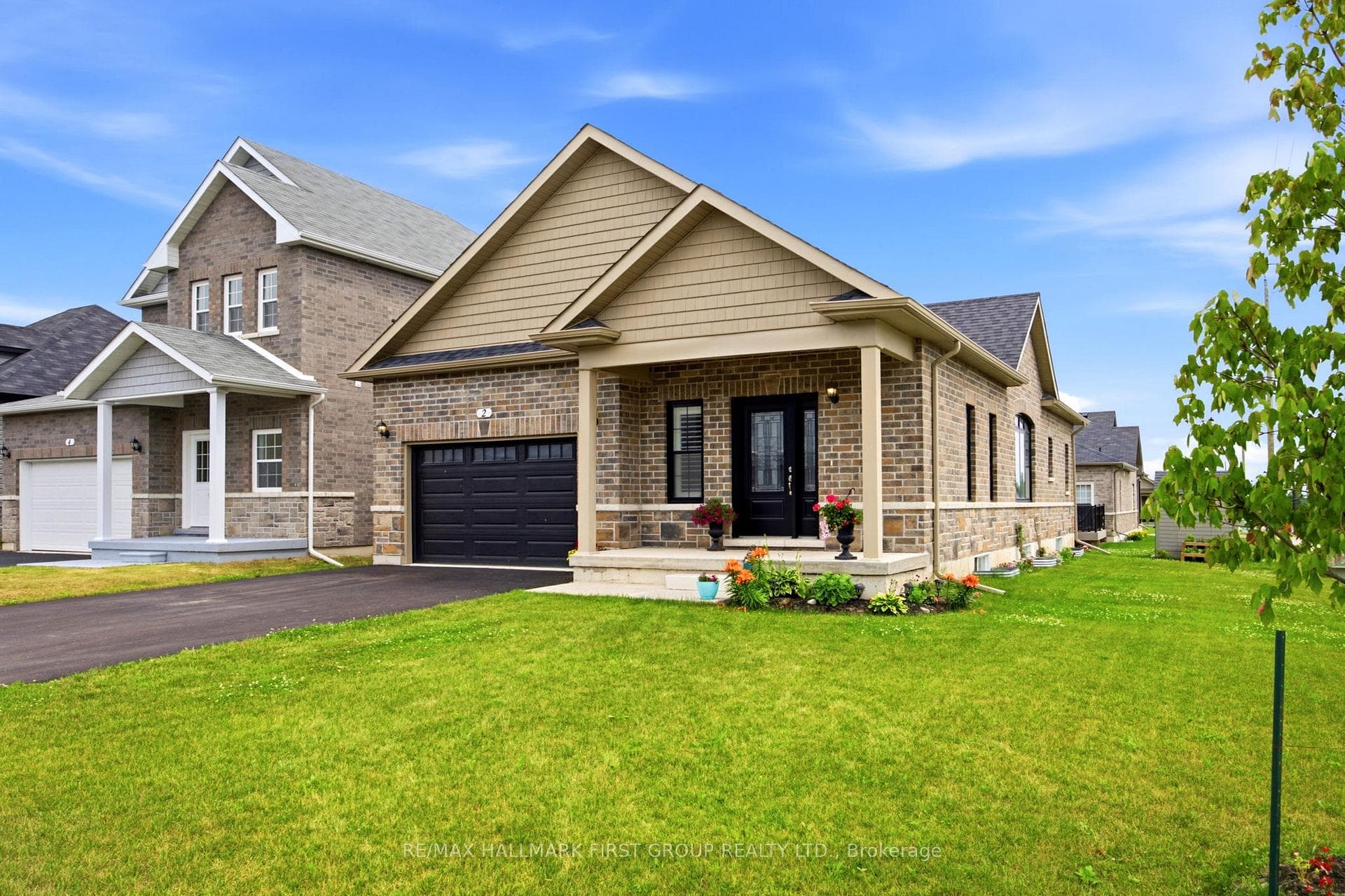 2 Braeburn Street photo 1